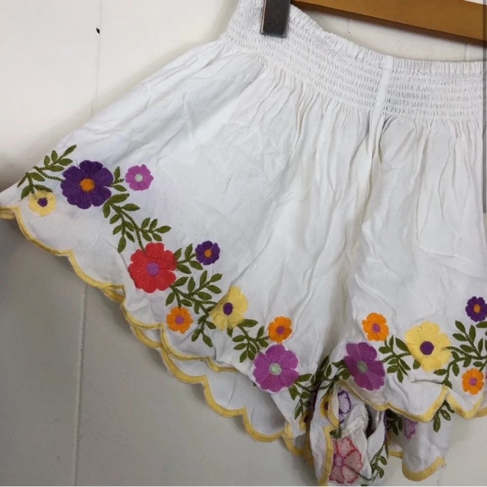ISO Forever 21 Embroidered Boho Tank & Shorts - Picture 3 of 3